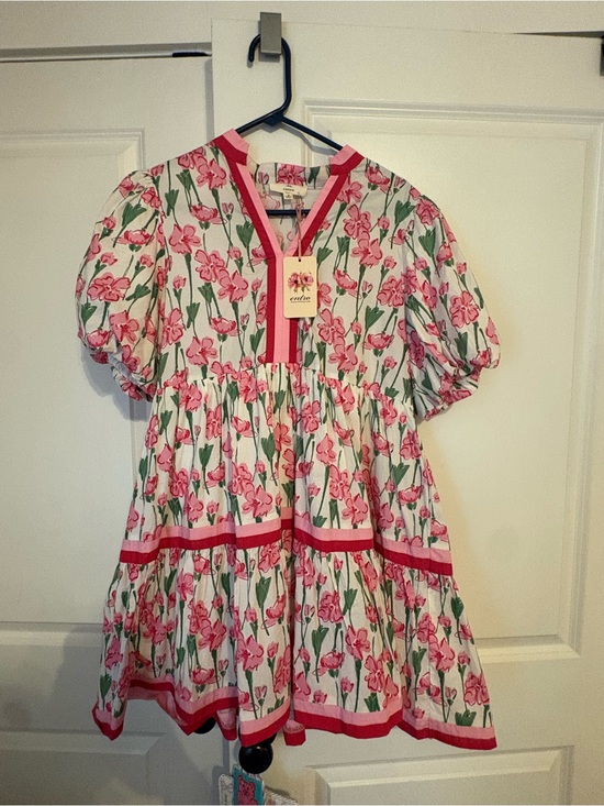 entro Dresses & Skirts - ENTRO Floral Dress NWT